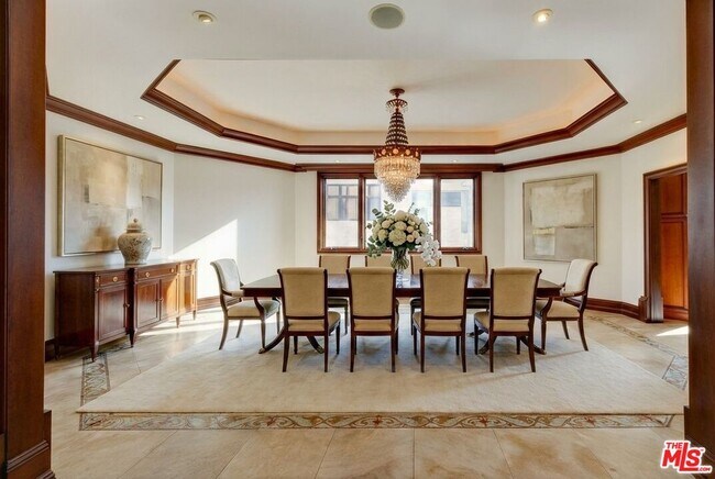 Building Photo - 209 S Anita Ave