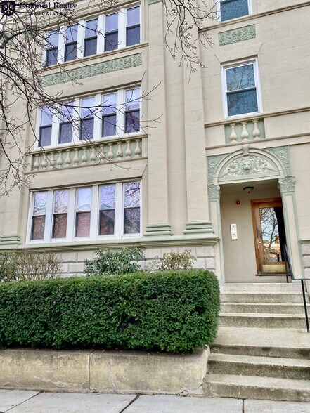 Building Photo - 66 Egmont St