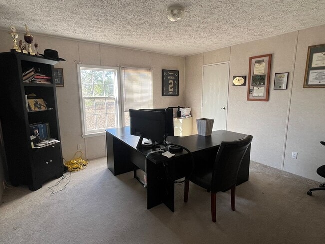 Building Photo - Spacious 3 Bedroom, 2 Bath Manufactured Home – Live Oak, FL