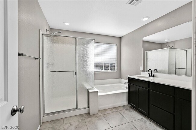 Building Photo - 2823 Turnstone Ridge St