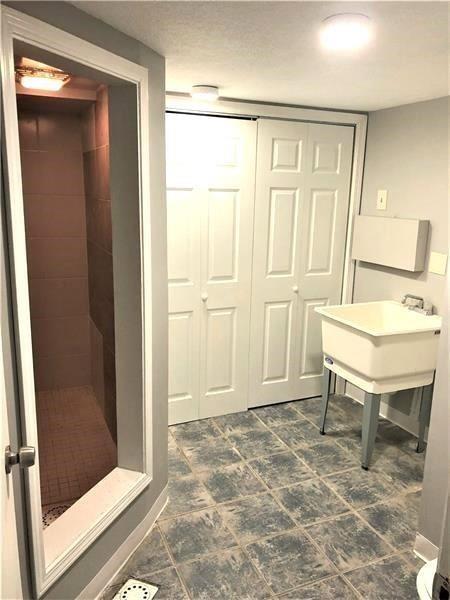 Building Photo - 3768 W 5th Ave