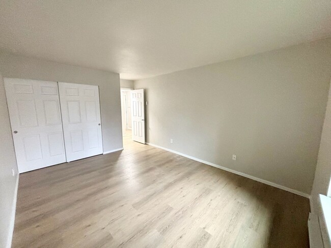 Building Photo - Newly remodeled 1 bed 1 bath at Habitat co...