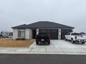 Building Photo - New Build Home for Rent in Ephrata