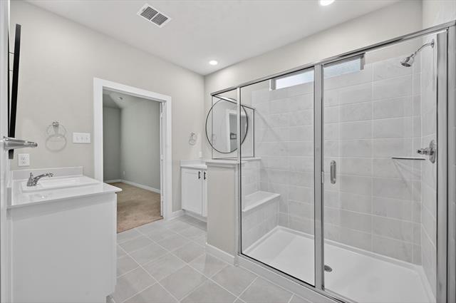 Building Photo - 222 Goosewood Dr