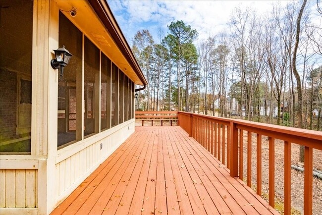 Building Photo - 4967 Macland Rd