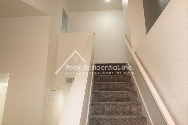 Building Photo - 2641 Decker Way