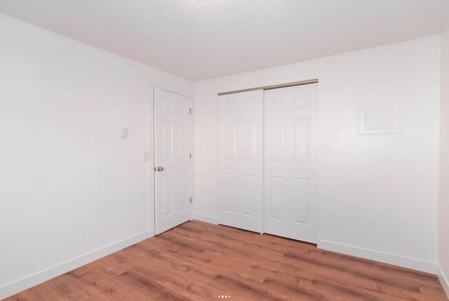 Building Photo - 13214 E Skyview Ave