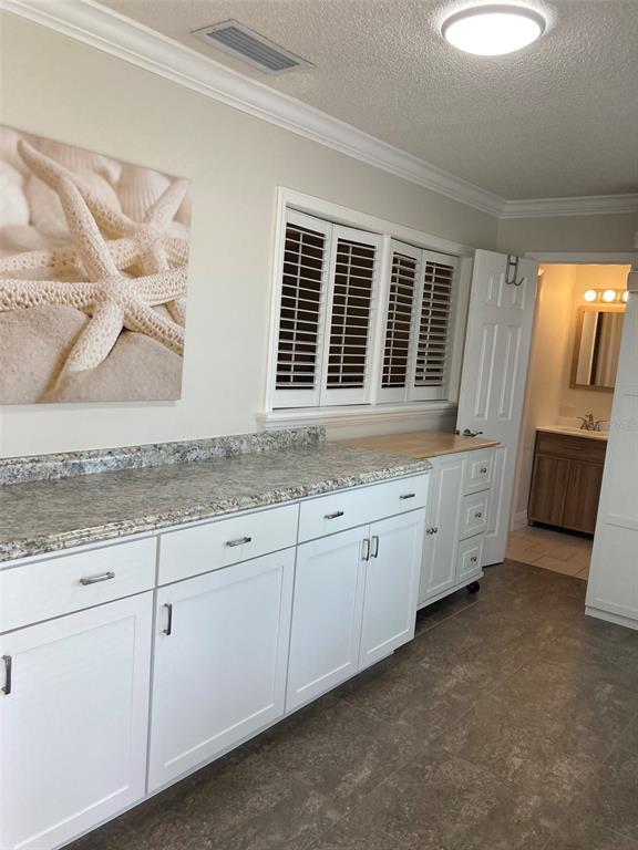 Building Photo - 5725 80th St N