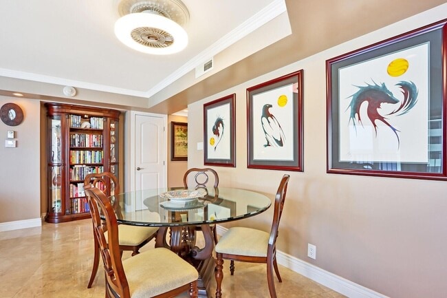 Building Photo - 5420 N Ocean Dr