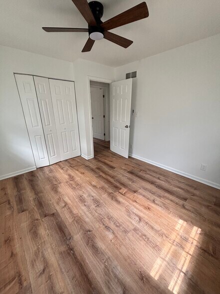 Building Photo - 16765 Valley Forge Ln
