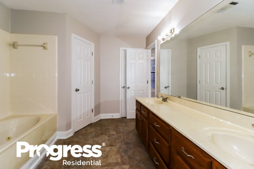 Building Photo - 2777 Kate Bond Rd