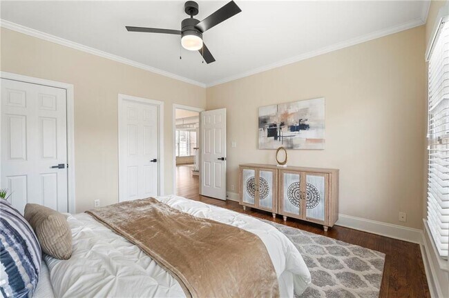 Building Photo - 870 Longstone Landing