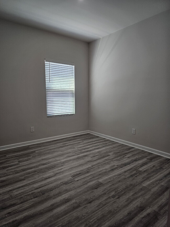 Building Photo - "New Construction 4-Bed Gem on Renova Driv...