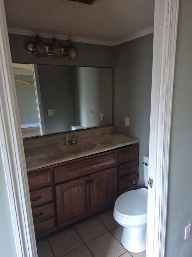 Building Photo - 3 bedroom 2 bath mobile home