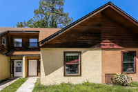 Building Photo - Charming 2-Bedroom Home