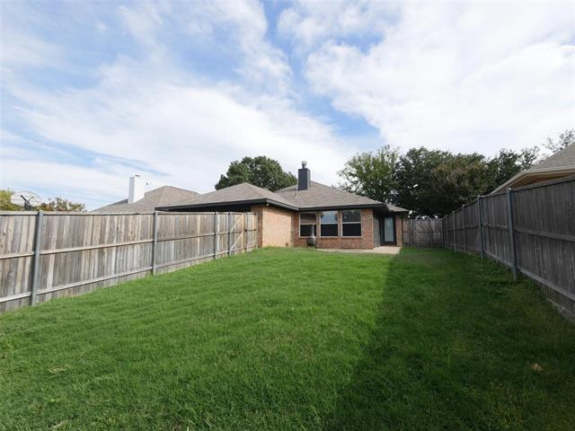 Building Photo - 4502 Highlands Dr