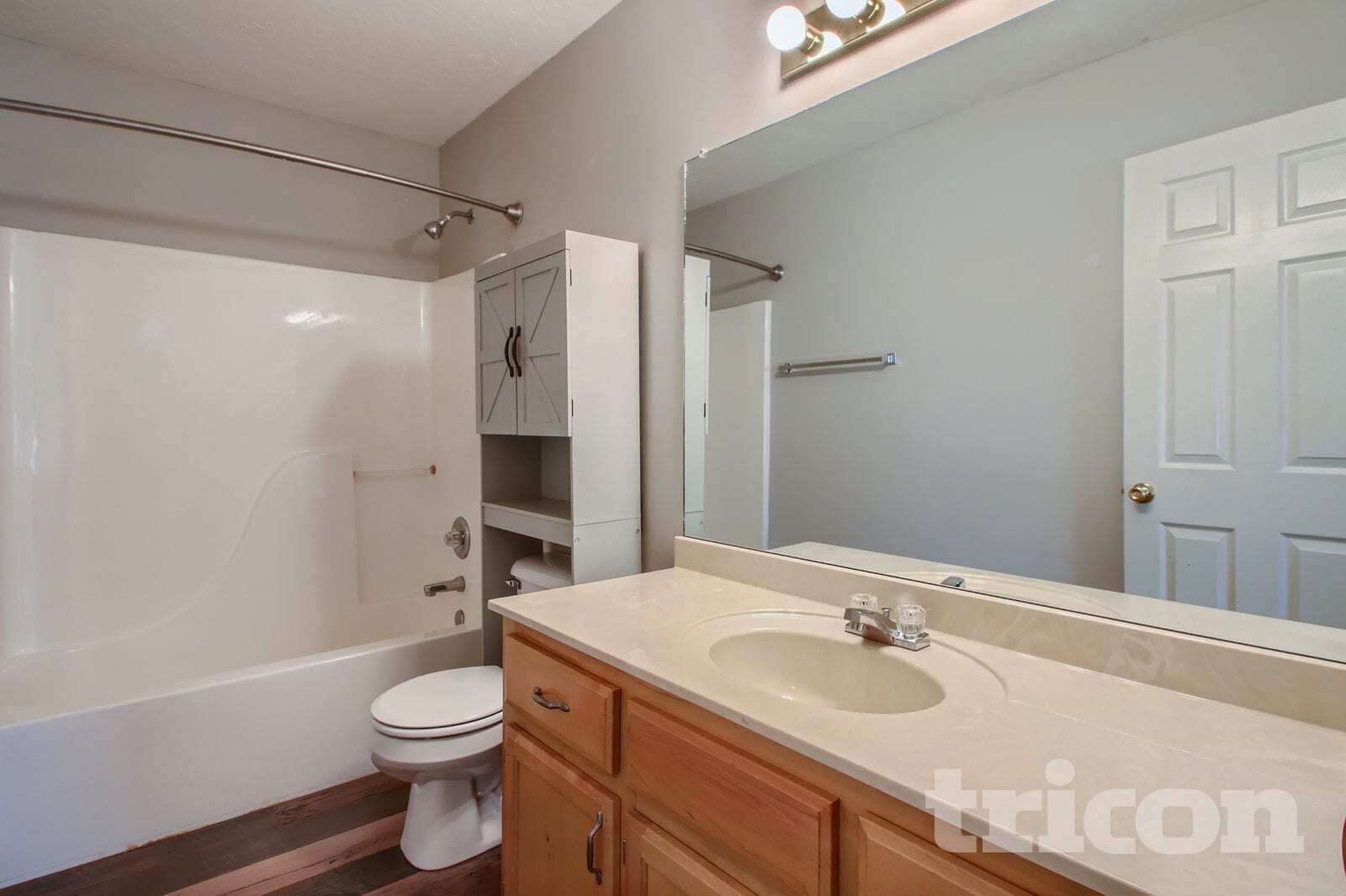 Building Photo - 1150 E 17th Ave