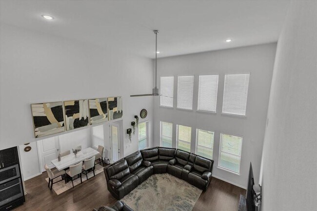 Building Photo - 2517 Cappelle Way