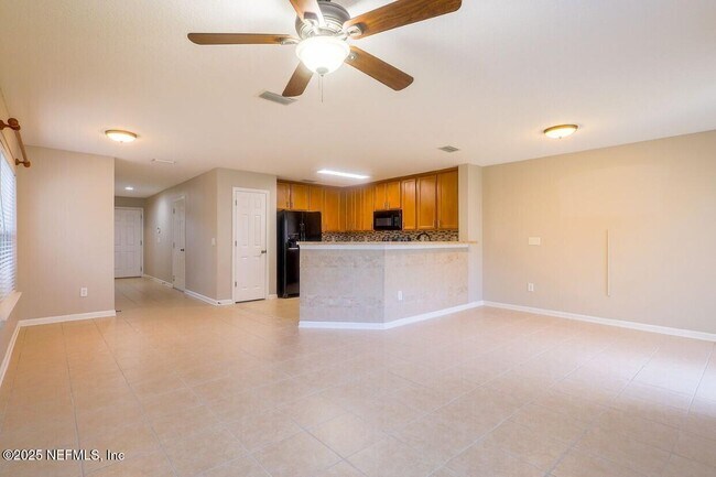 Building Photo - 1500 Calming Water Dr
