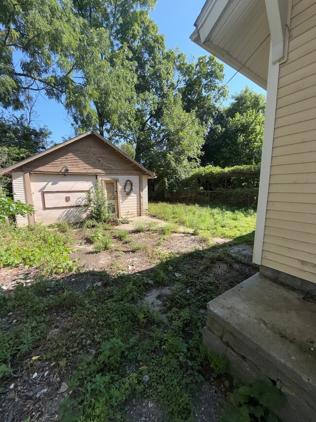 Building Photo - 2217 Maryland Ave