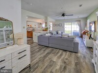 Building Photo - 108 Seabright Way