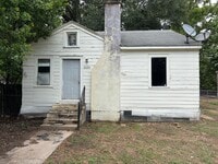 Building Photo - 3120 Desoto St