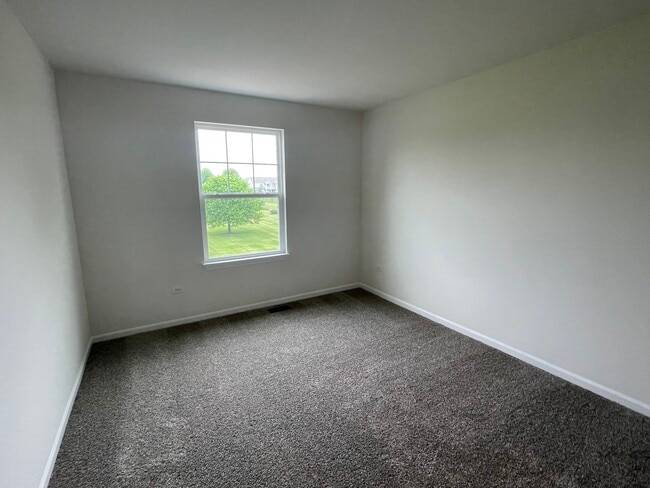 Building Photo - 12640 S Talbot Cir