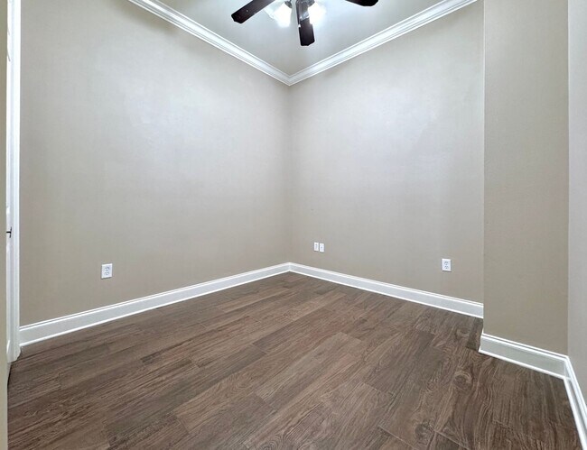 Building Photo - 3 Bed, 2 Bath Home in Pelican Point – Spac...