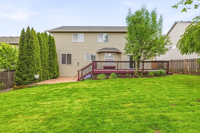 Building Photo - Elegant Executive Home in Desirable Camas – Minutes to SR-14, I-205 & Vancouver