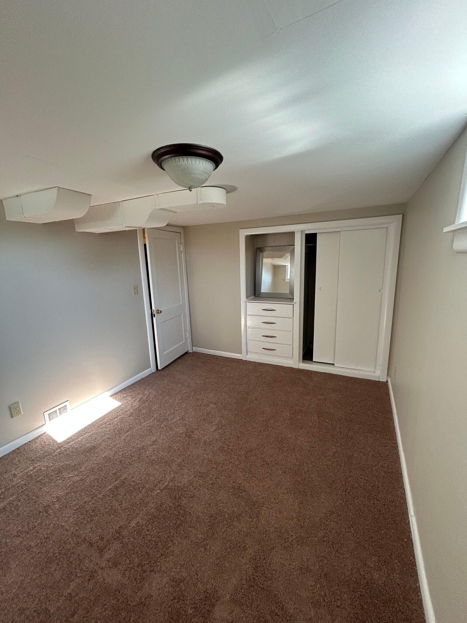 Downstairs Office - 904 Nichols Rd