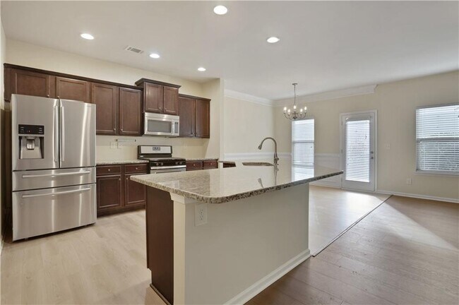 Building Photo - 2526 Morgan Chase Dr