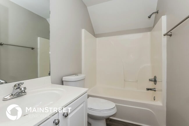 Building Photo - 1003 Montrose Dr