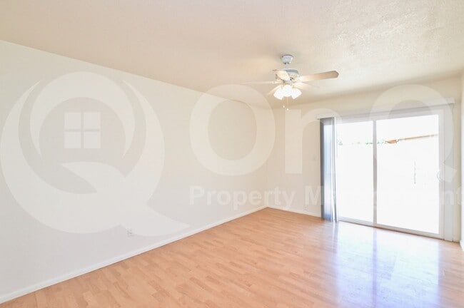 Building Photo - 4265 E Vineyard Rd