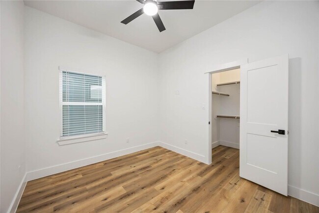 Building Photo - 8009 Cora St