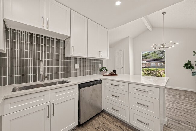 Building Photo - 22314 N Fork Dr