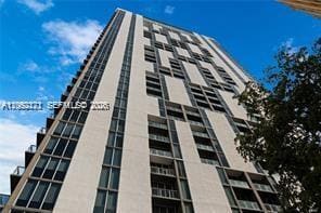 Building Photo - 151 SE 1st St