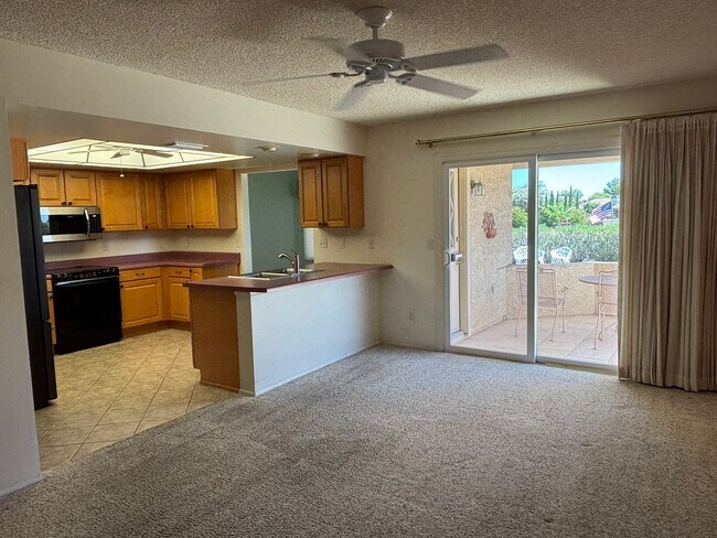 Building Photo - Spacious 3 bedroom Long Term Unfurnished home in Leisure World a 45+ Active Adult Resort Community