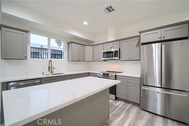 Building Photo - 2011 8th Ave