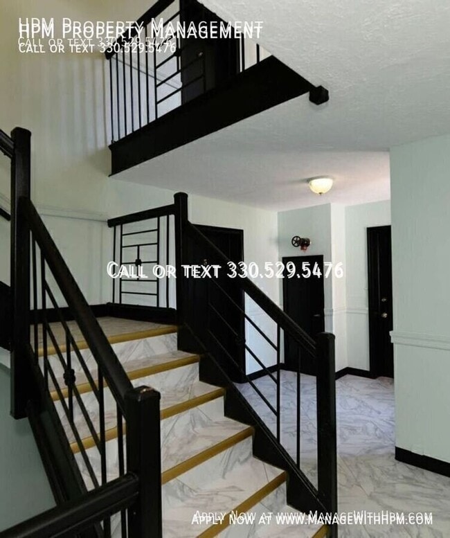 Building Photo - 15725 Van Aken Blvd