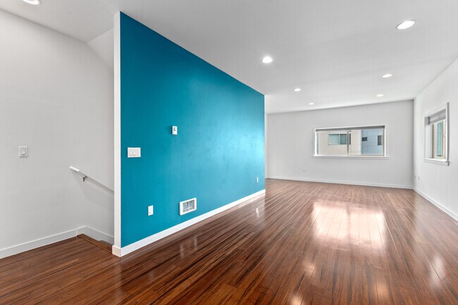 Building Photo - 4244 S Greenbelt Station Dr