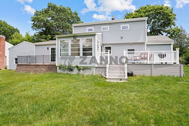 Building Photo - 40 Olney Ave