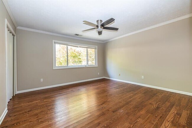 Building Photo - 120 Biscayne Dr NW