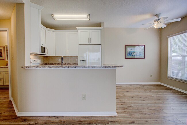 Building Photo - 20102 Harbour Vista Cir