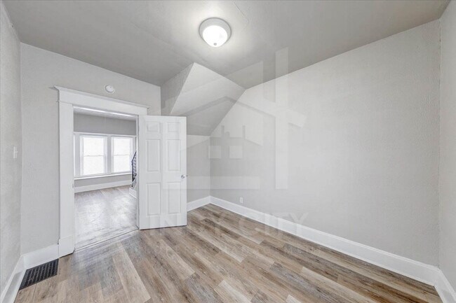 Building Photo - 3437 N Sherman Dr