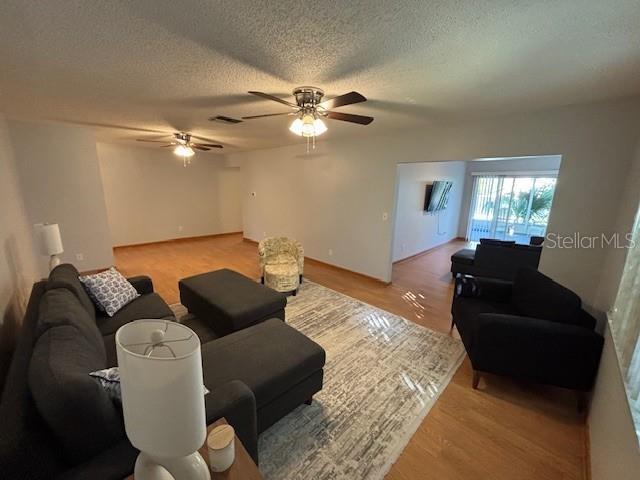 Building Photo - 526 Belmist Ct