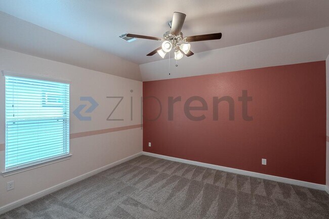 Building Photo - 23522 Persimmon Crk Ln