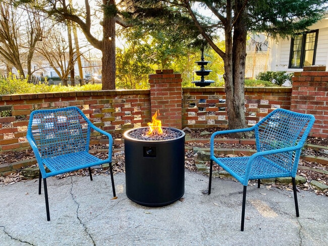 Building Photo - 3308 Cliff Rd