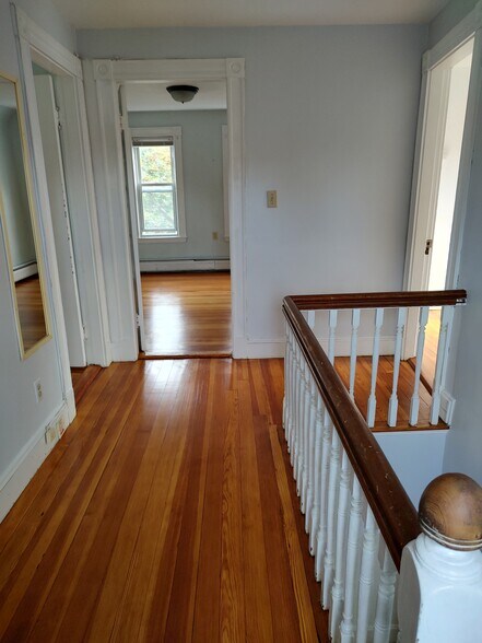Building Photo - 42 Holyoke Rd