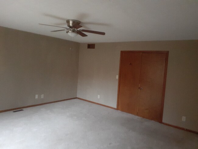 Building Photo - 10136 Fair Rd