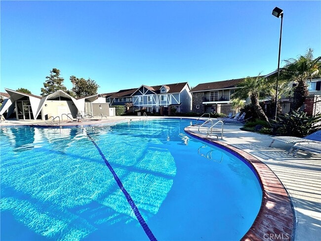 Building Photo - 12100 Montecito Rd